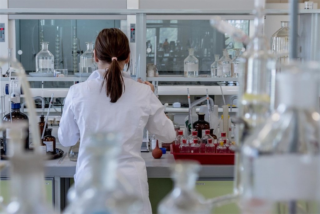 EL PERSONAL SANITARIO ESTÁ REQUIRIENDO ASISTENCIA PSICOLÓGICA